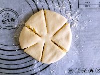 色味俱佳的椰蓉面包做法图解12)