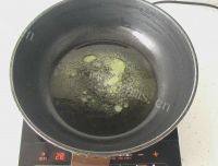 美味的酱汁肘子做法图解6)