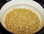 自制黄豆卤猪蹄做法图解9)