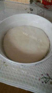 诱人的豇豆肉包做法图解1)