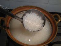 营养美食之皮蛋瘦肉粥做法图解5)