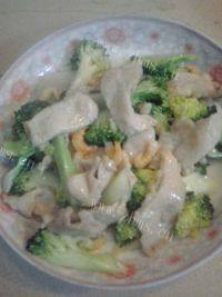 家常菜西兰花炒肉片