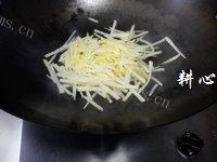 家常菜木耳土豆丝做法图解6)