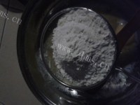 垂涎欲滴的紫薯蛋糕卷做法图解3)