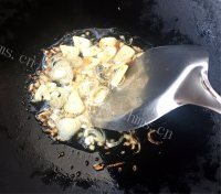 美味的彩椒菊花鸡胗做法图解8)
