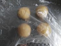 香甜豆沙面包圈做法图解4)