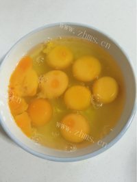 可口的鸡蛋炸酱做法图解3)