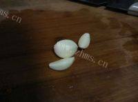美味的凉拌血皮菜做法图解3)
