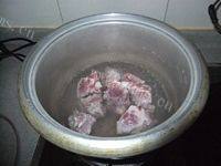 海带黄豆猪骨汤做法图解4)