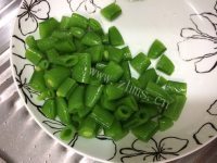 美味的爆炒黄贝肉做法图解4)