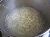 香菇肉酱拌面做法图解10)