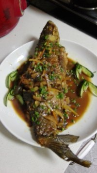 家常菜红烧草鱼