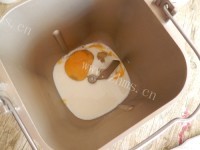 自制香肠面包做法图解1)