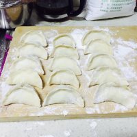 自制白菜猪肉水饺做法图解9)