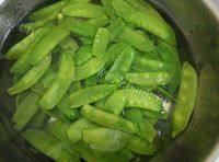 家常菜蒜香荷兰豆做法图解3)