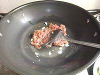 「DIY美食」苦瓜炒肉片做法图解4)