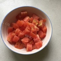 美味的香菇西红柿疙瘩汤的做法图解三