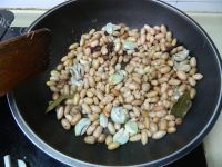 美味的蒜香花生米做法图解10)