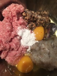 美味的干蒸鲜虾烧麦做法图解10)