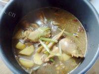 「DIY美食」土豆炖鸡做法图解13)