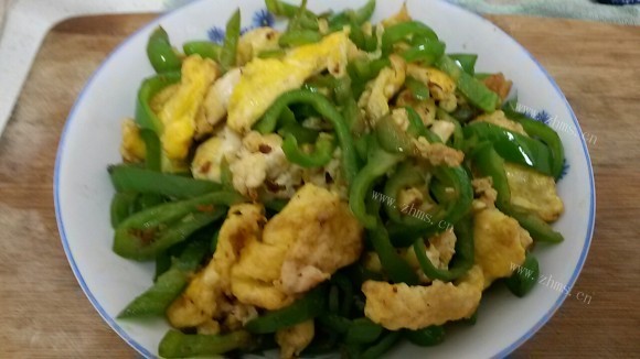 回味无穷的辣椒炒鸡蛋