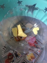 美味营养的榴莲千层蛋糕做法图解5)