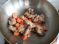 红蘑炖鸡肉的做法图解八