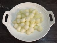 冬瓜丸子汤做法图解3)