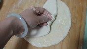 发面葱油饼做法图解4)