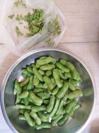 下酒菜水煮毛豆做法图解3)