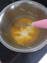 珍馐美味的原味戚风蛋糕做法图解5)