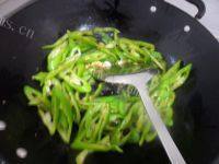 「DIY美食」青椒炒肉丝做法图解4)