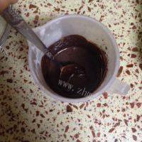 「DIY」奶油巧克力海绵蛋糕的做法图解二