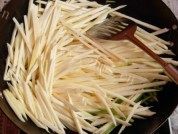 家常菜青椒茭白做法图解3)