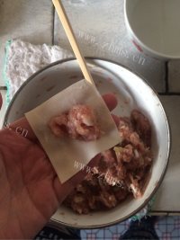 香气浓郁的鲜肉小馄饨做法图解4)