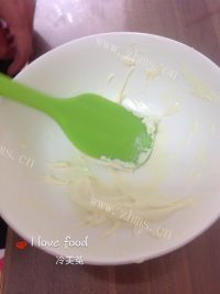 色香味俱全的酸奶溶豆做法图解5)