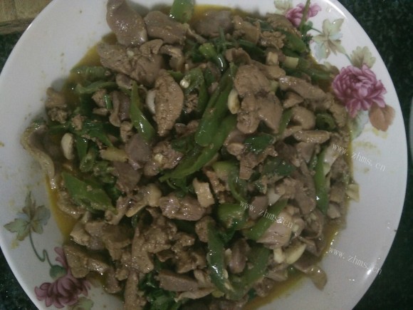 辣椒炒鸡杂