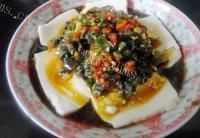 十分诱人的松花蛋拌豆腐