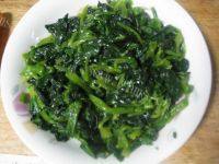 绝味的蒜蓉菠菜做法图解4)