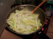 可口的清炒大白菜做法图解2)