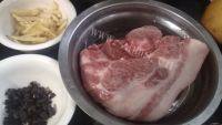 家常菜双椒小炒肉做法图解2)