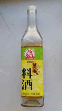 回味无穷的酱肘子做法图解4)