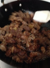 质嫩爽口的红烧牛肉做法图解10)