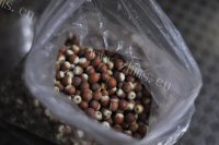 自制鹰嘴豆芡实养生粥的做法图解二