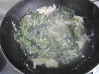 美味的青菜鸡蛋汤