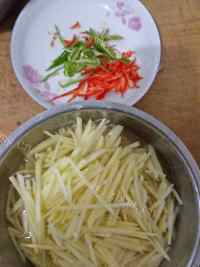 香辣土豆丝做法图解1)