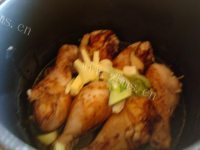 美味电饭煲烤鸡腿做法图解3)