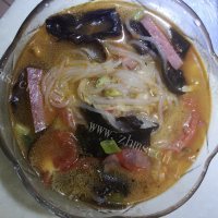 美味的酸辣土豆粉