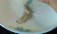 家常菜毛豆炒虾仁做法图解3)
