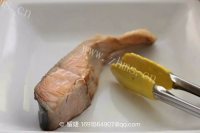 好吃的照烧秋鲑鱼做法图解2)